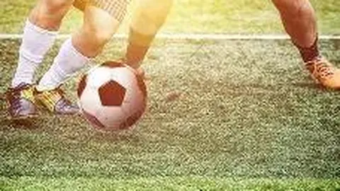 “巅峰对话！特朗普白宫之夜，C罗与特朗普神秘会晤，明日凌晨一点精彩不容错过！”