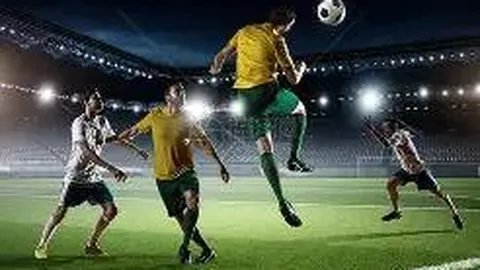 国足后防新锐邵佳一表现抢眼，青岛西海岸弟子以101次抢断领跑，成国家队防守首选热门！