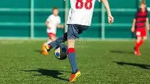 欧冠赛场上的独步天下！萨拉赫连续3年挑战马德里双雄，每场过人至少5+，传奇再现！